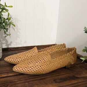 NWT Vici Bome Woven Tan Loafers